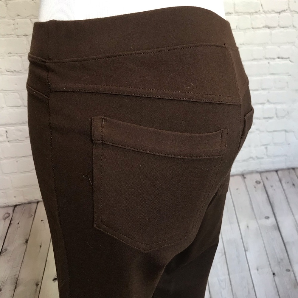 HUE Brown Legging Pants